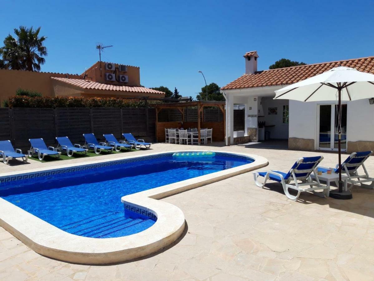 Villa Voor 8 Personen Met Zwembad Calafat Exteriér fotografie
